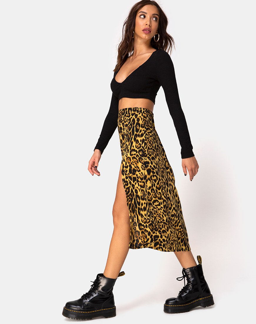 Saika midi skirt in hotsell cheetah khaki by motel