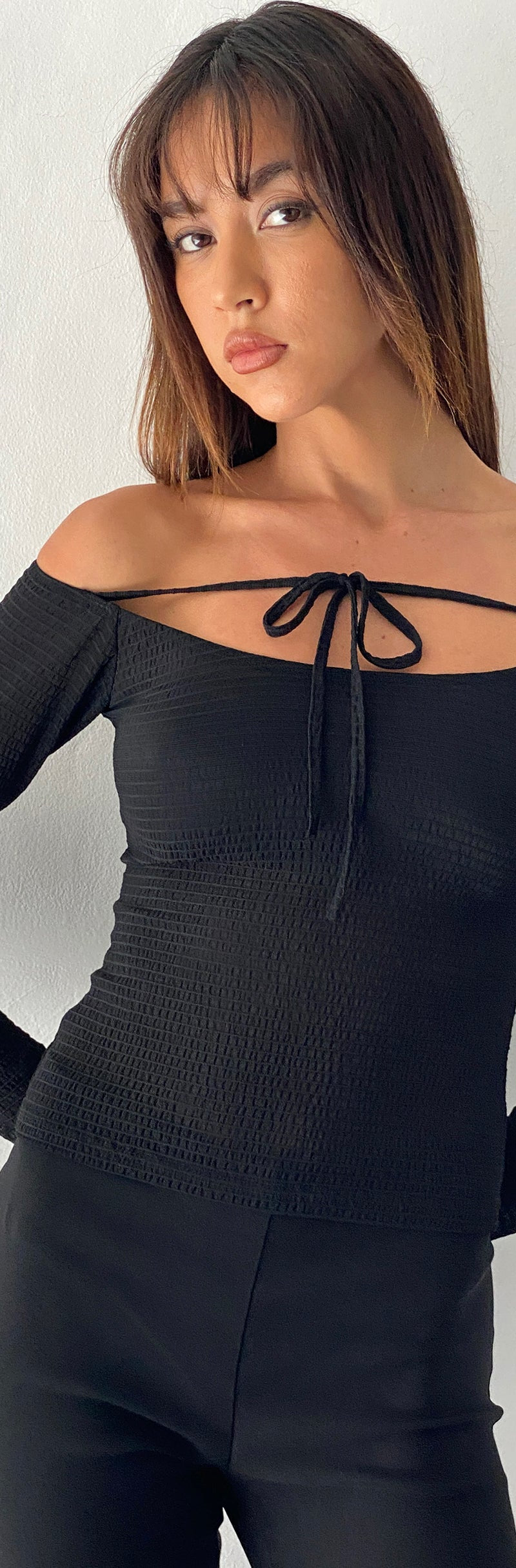 Alondra Exposed Seam Casual Long Sleeve Top