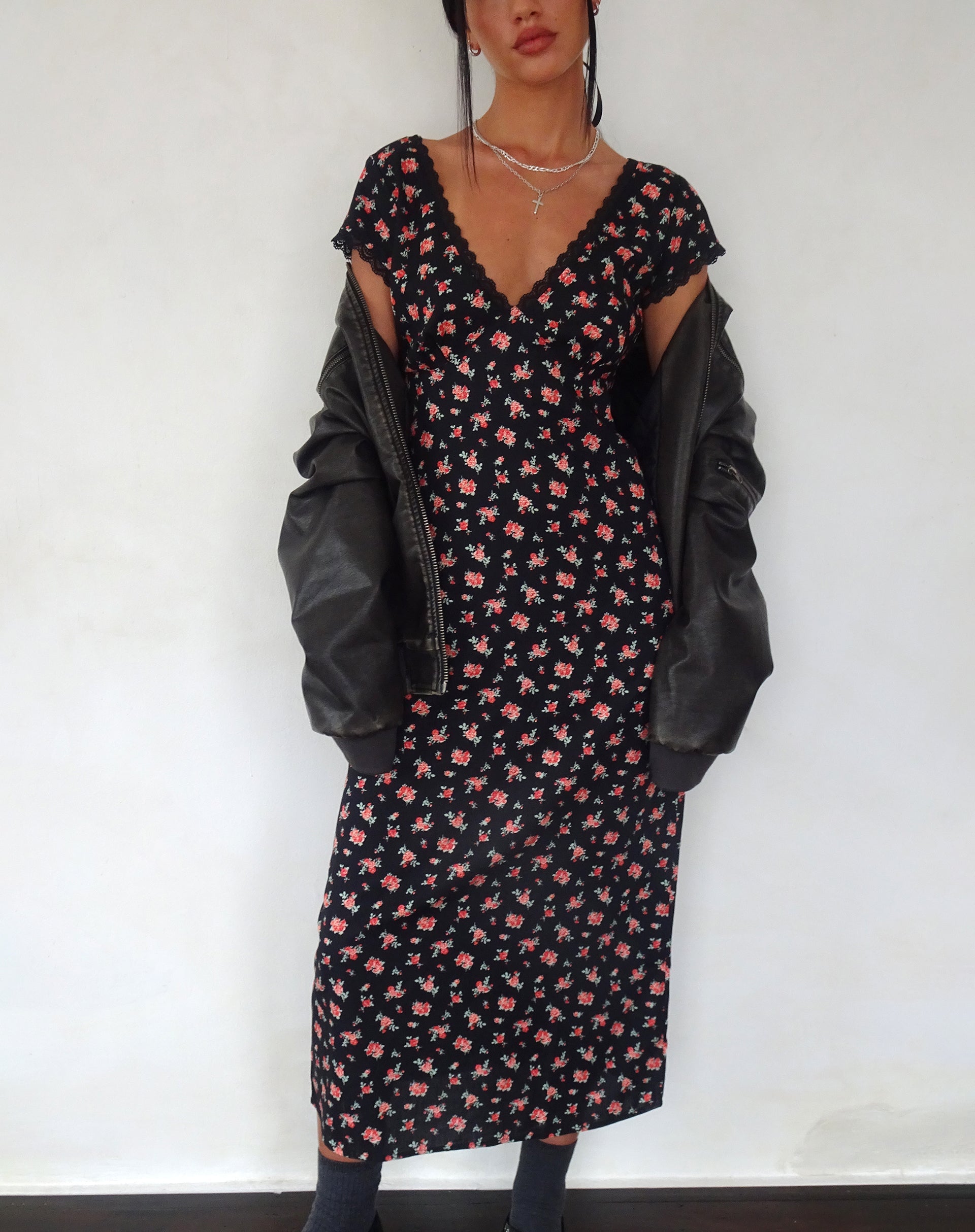 Image of Bahata Midi Dress in Flowing Rose Black