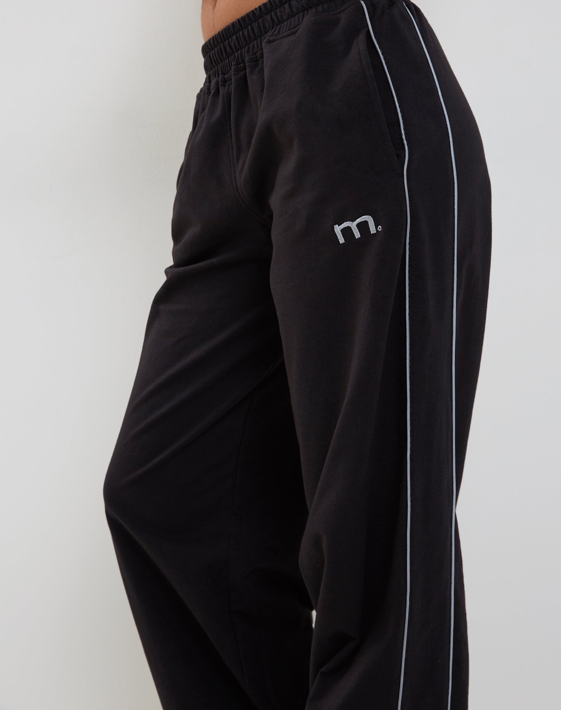 adidas, Pants & Jumpsuits, Adidas Womens Small Black Sweatpantsjoggers Track  Pants