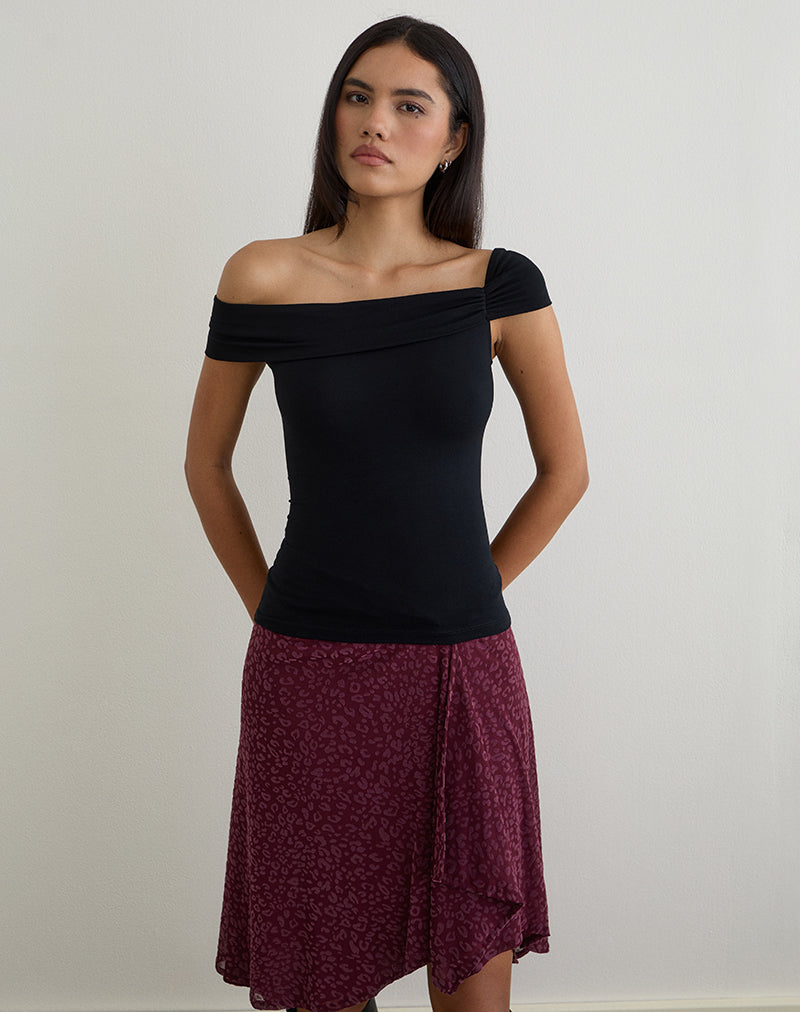 Image of Cuthbe One Shoulder Twist Top in Black