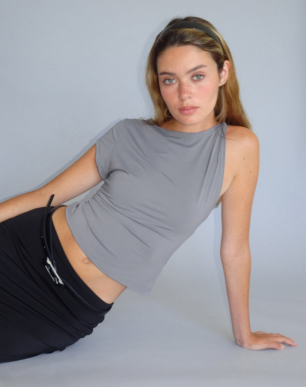 Dannas Asymmetric Top in Grey