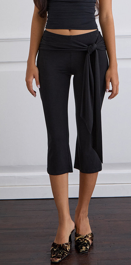 Image of Effy Tie Side Cupro Capri in Black