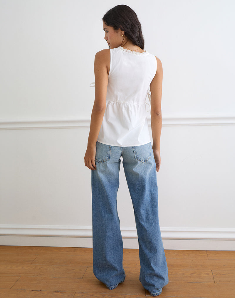 Image of Fahwa Blouse with Tie Side in Poplin White