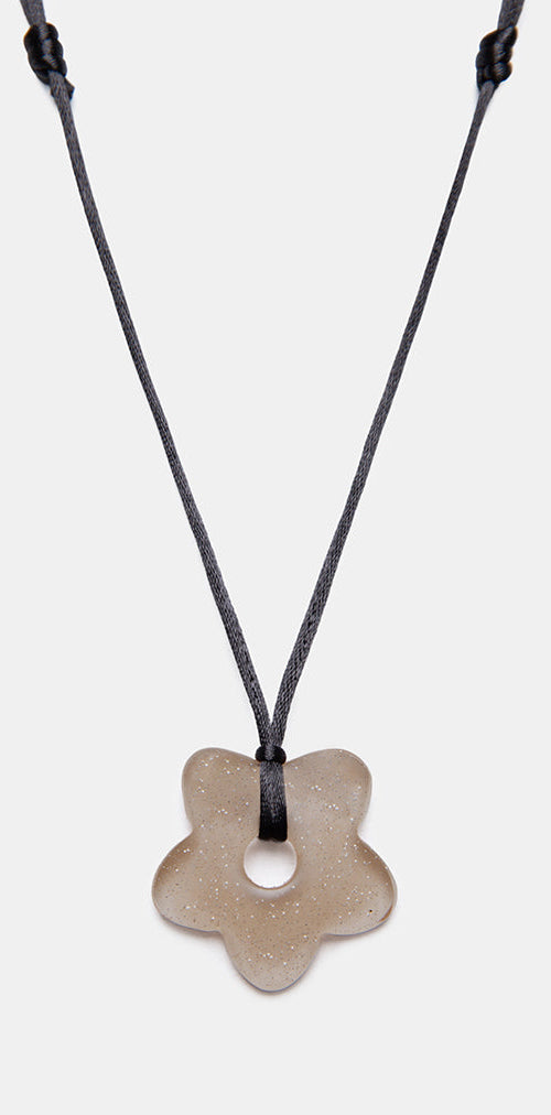 Image of Flower Necklace in Resin Brown
