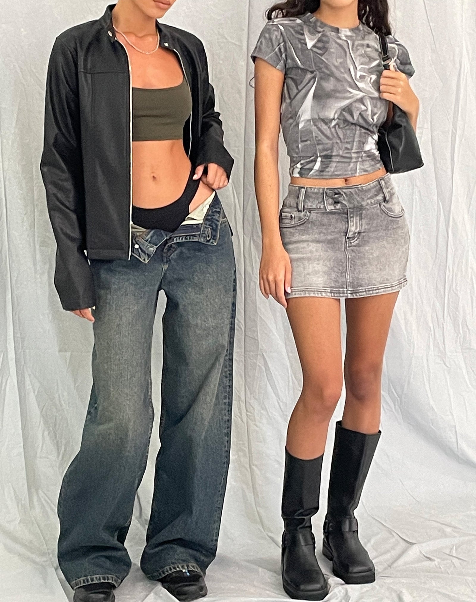 Low-Rise Mini Skirt in Gray