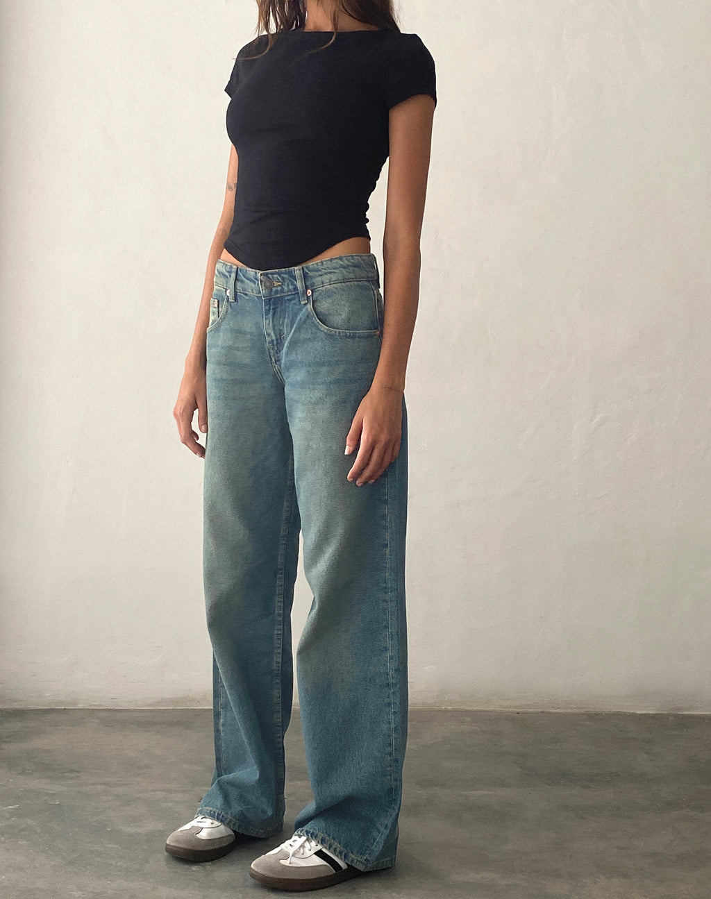 Low Rise Parallel Jeans in Extreme Blue Green