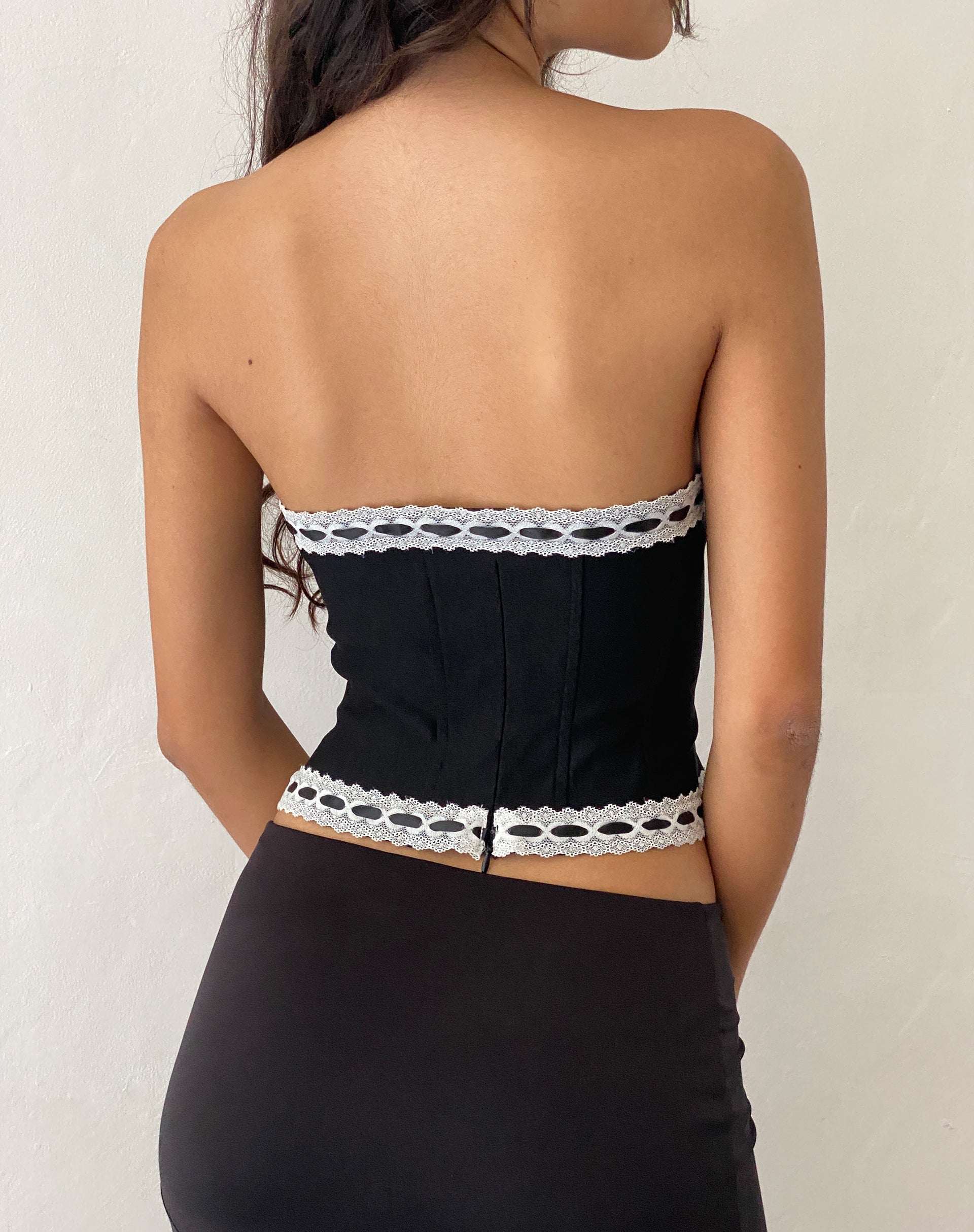 Bandeau Structured Detail Corset Top In Black Lace