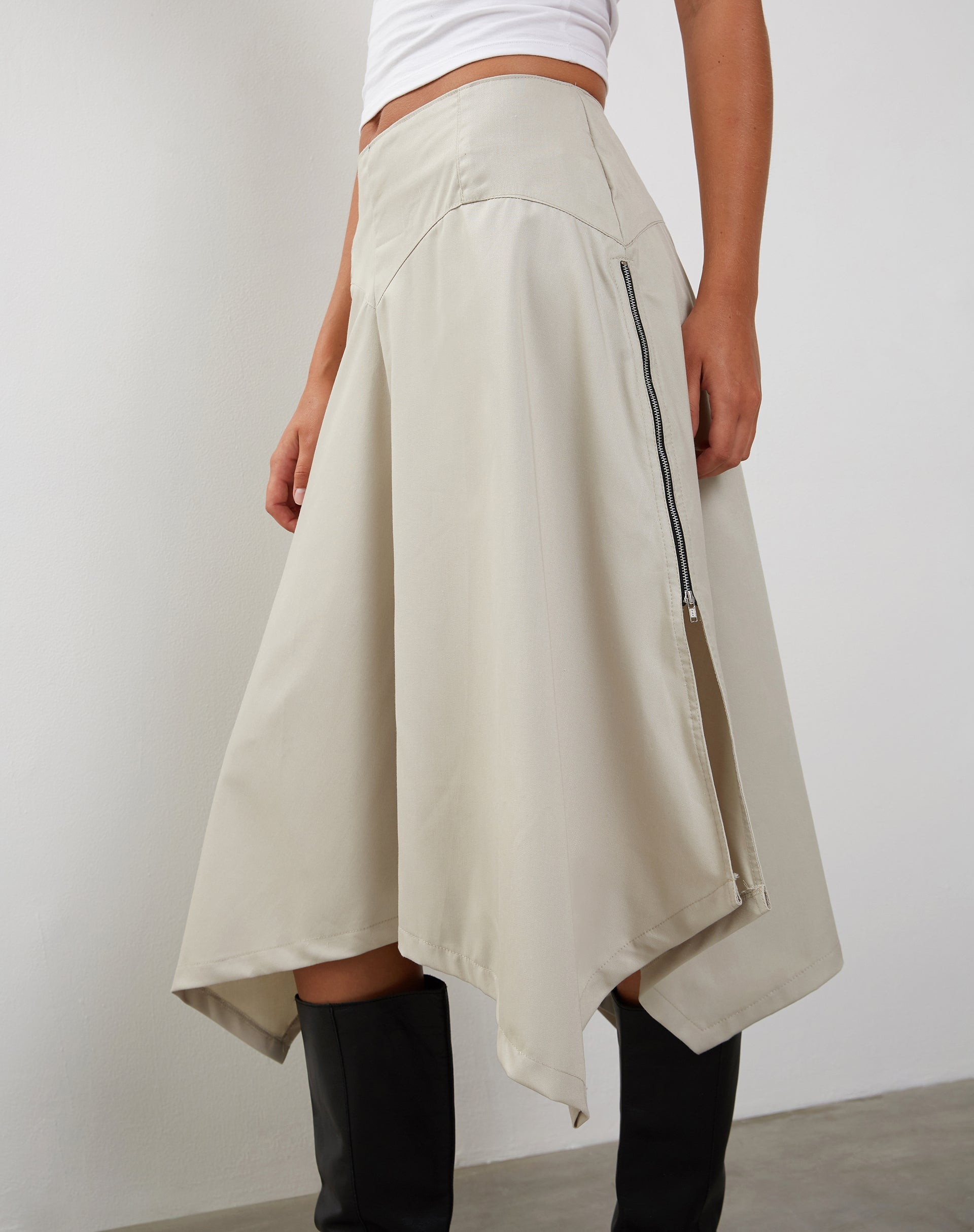Image of MOTEL X JACQUIE Karsyn Asymmetric Midi Skirt in Oat