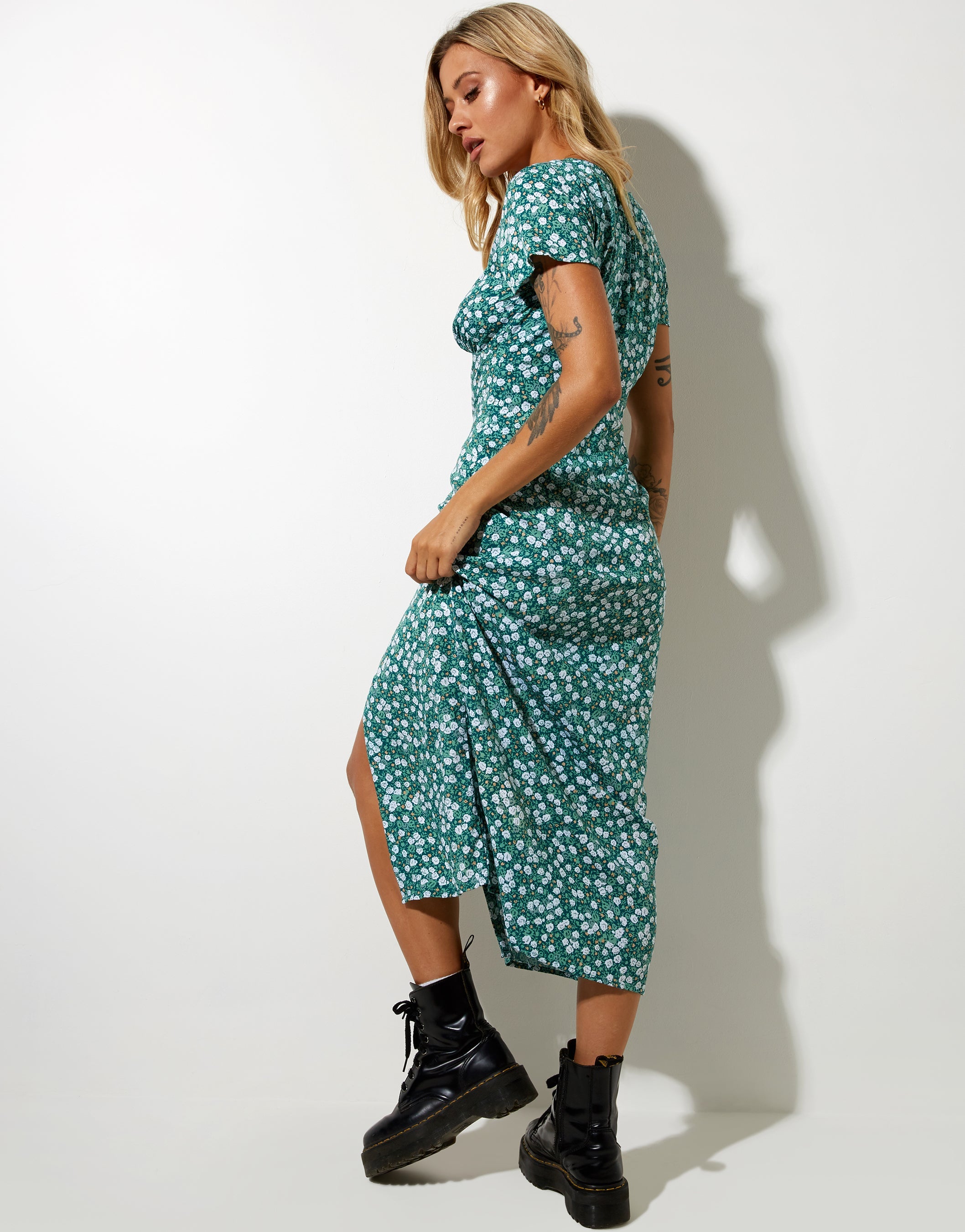 Short Sleeve Green Floral Midi Dress | Larin – motelrocks-com-us