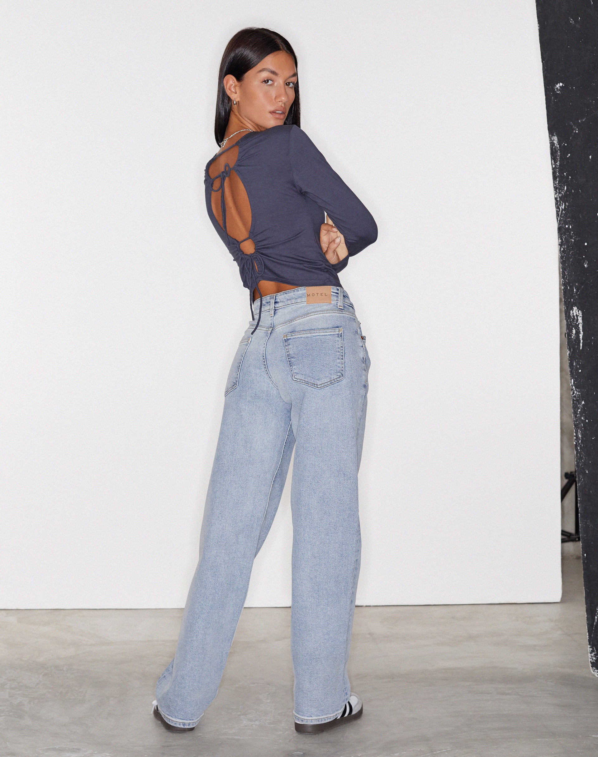 【Motel rocks】ローライズ ストレート デニム WOMENS LOW RISE JEANS - MOTEL ROCKS – motelrocks.com