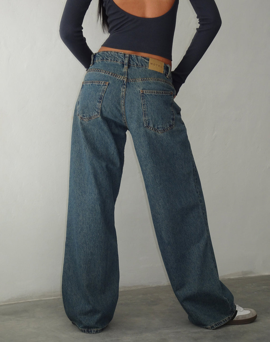 Roomy Extra Wide Low Rise Jeans in Brown Blue Acid