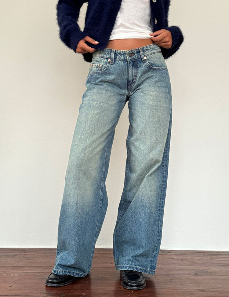 LOW RISE JEANS