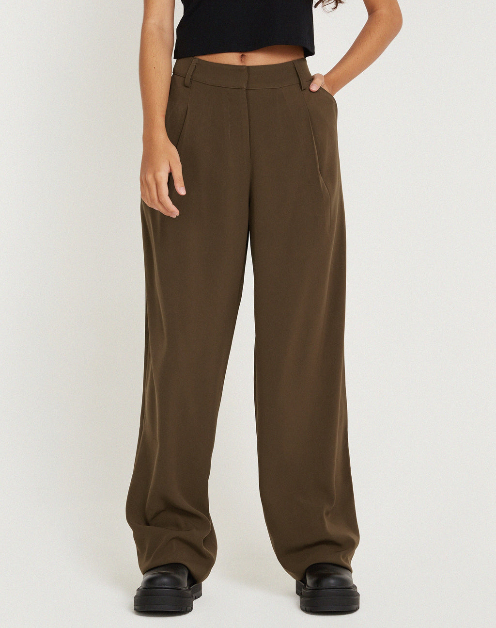 Sakaria Wide Leg Trouser in Tailoring Truffle