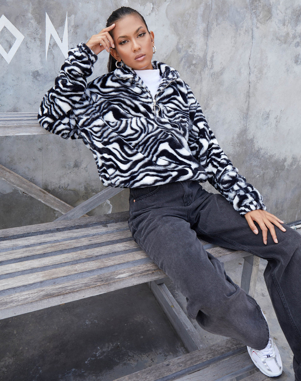 Nero Ring Pull Jacket in Zebra Black and White