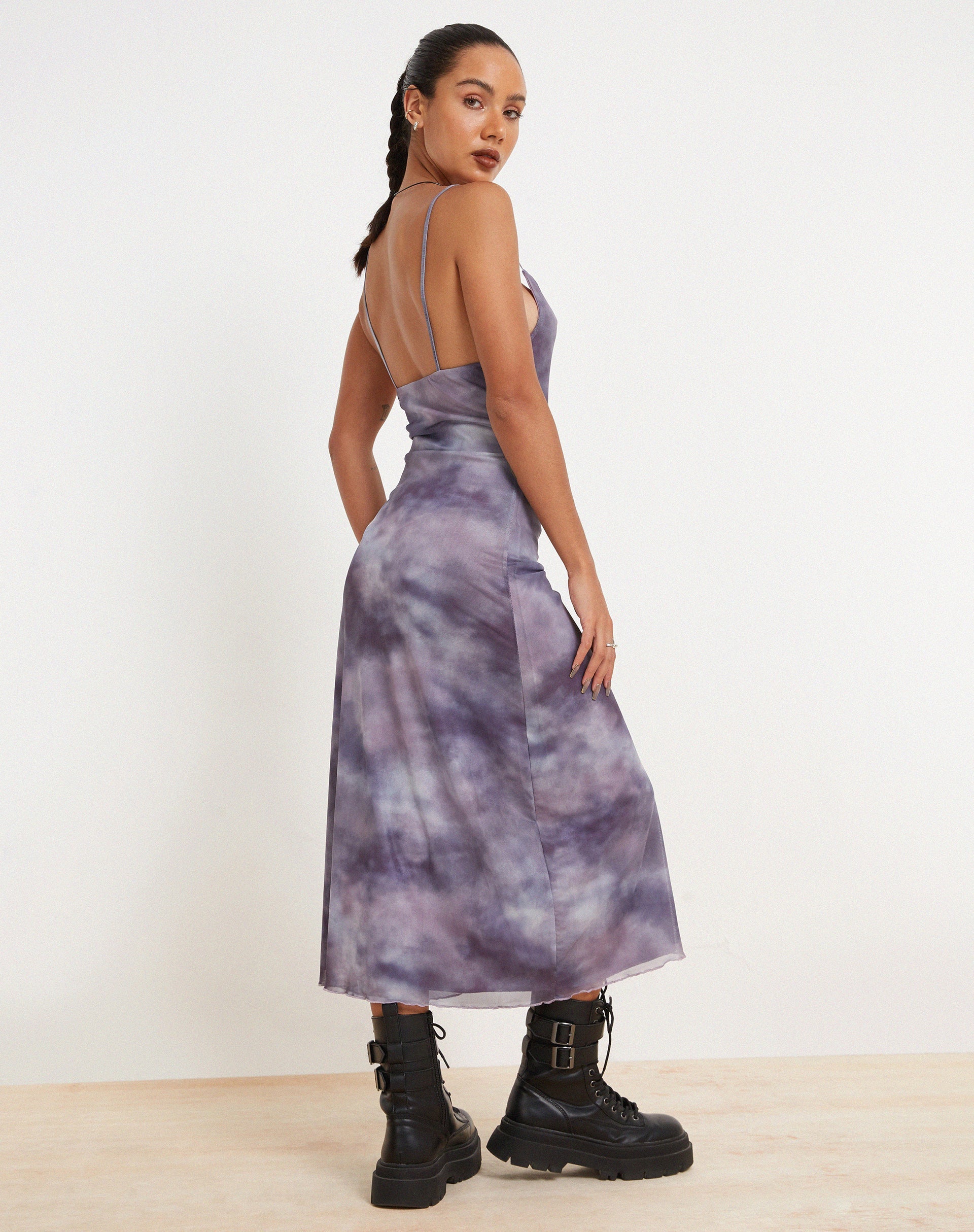 Smokey Gradients Purple Printed Midi Dress | Norishi motelrocks-com-us Smokey Gradients Purple Printed Midi Dress | Norishi motelrocks-com-us