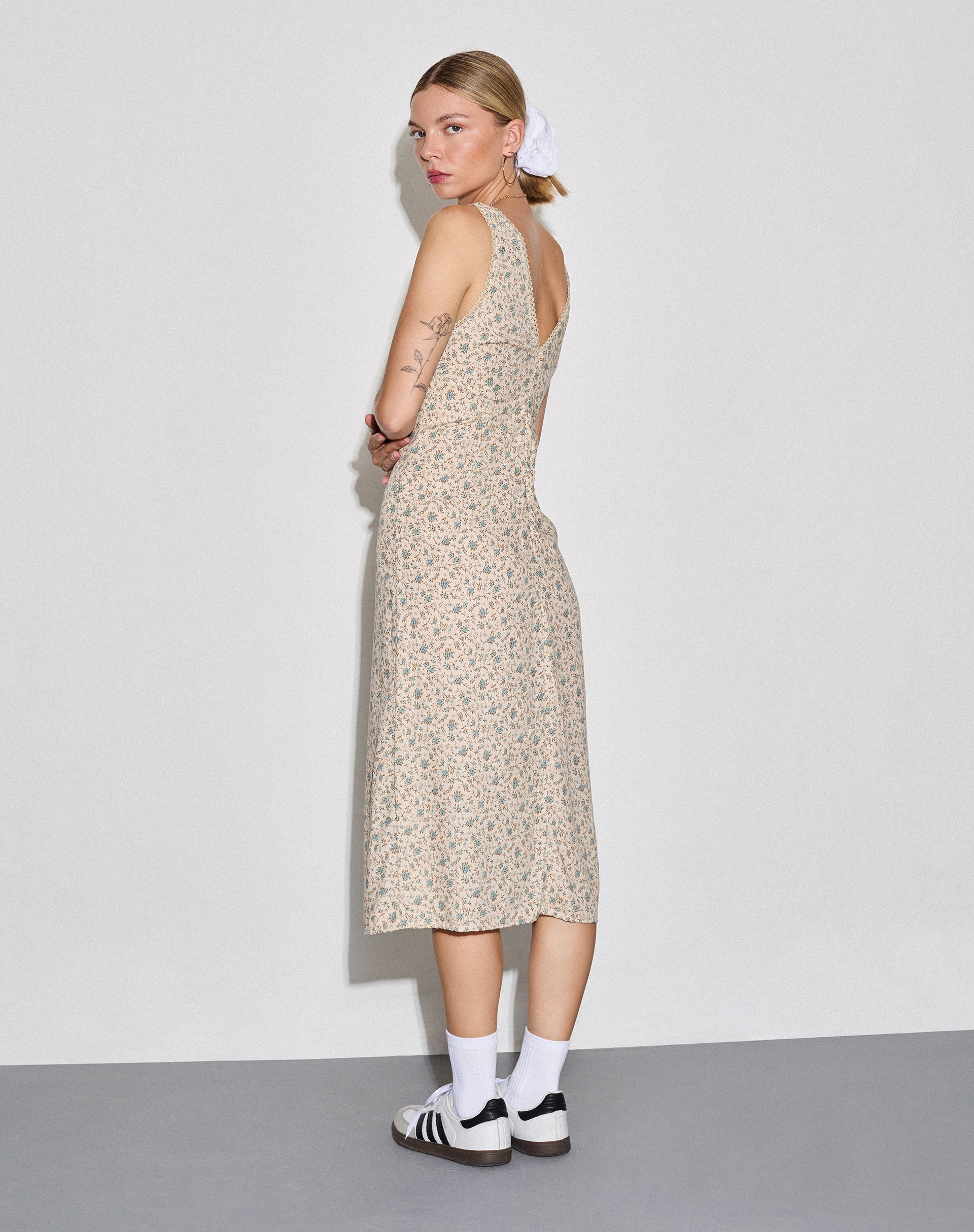 lavisha midi dress Motel Floral Print Midi Dress