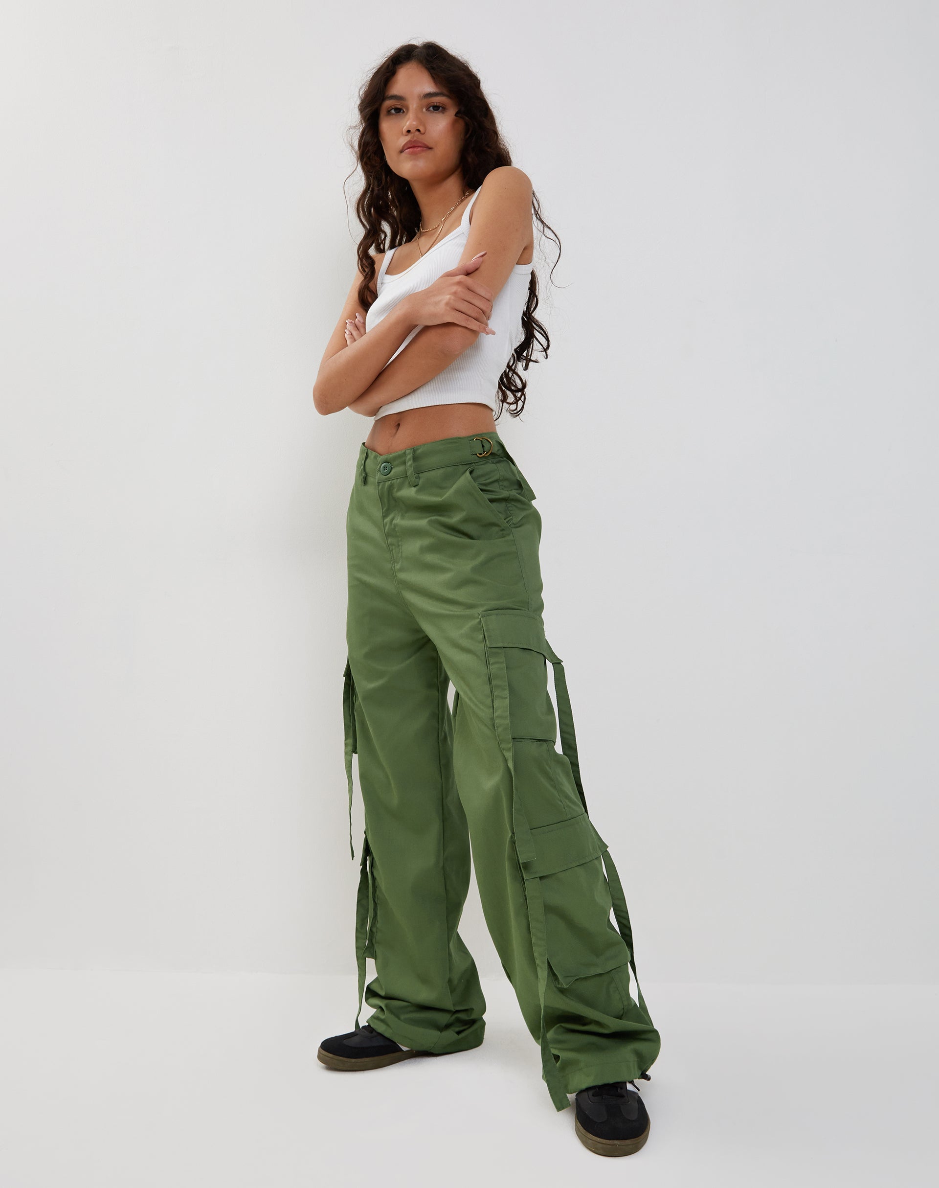 image of Edgar Wide Leg Cargo Trouser in Military Green