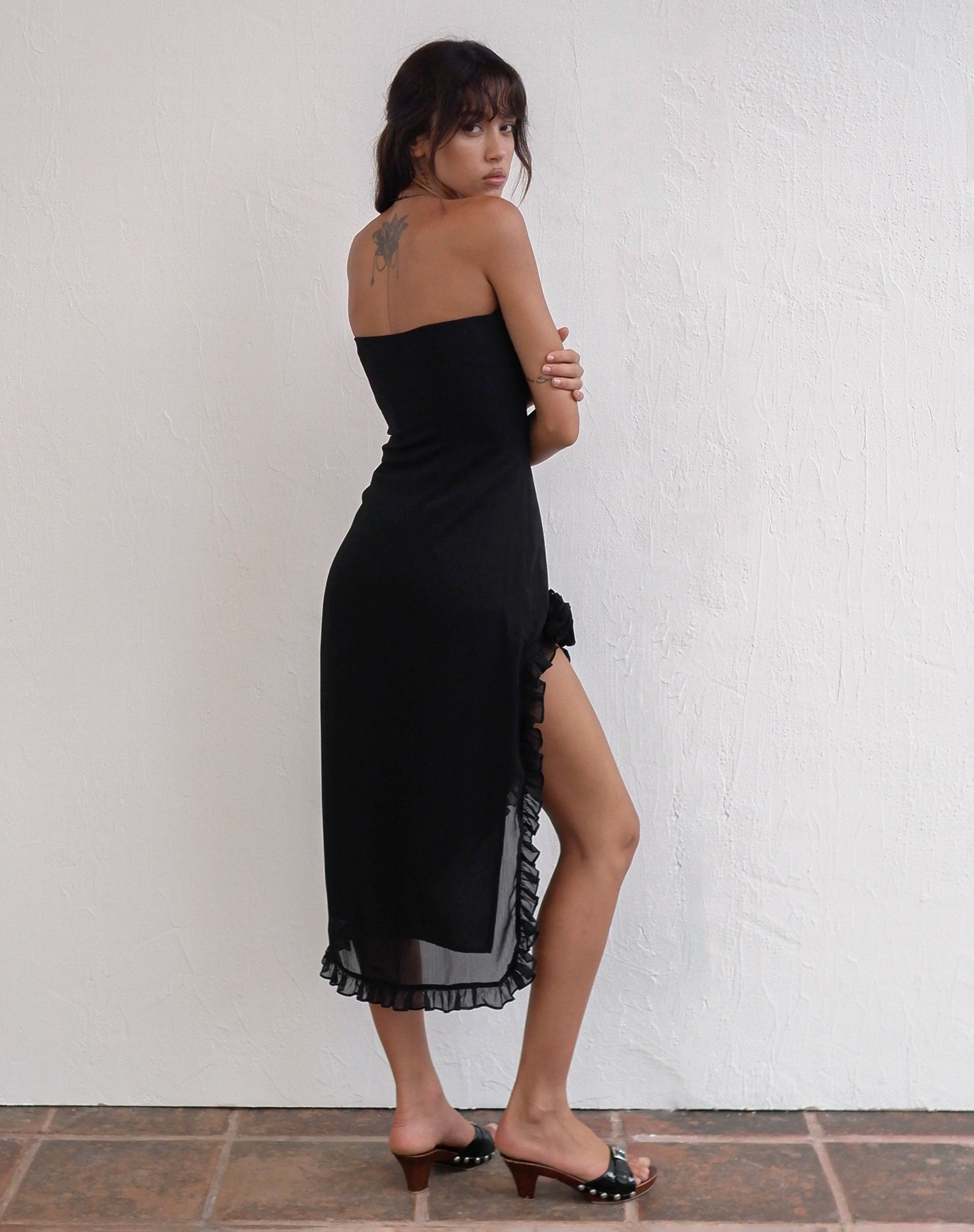 Black Chiffon Ruffle Rosette Bandeau Midi Dress | Rosaya motelrocks-com-us Black Chiffon Ruffle Rosette Bandeau Midi Dress | Rosaya motelrocks-com-us