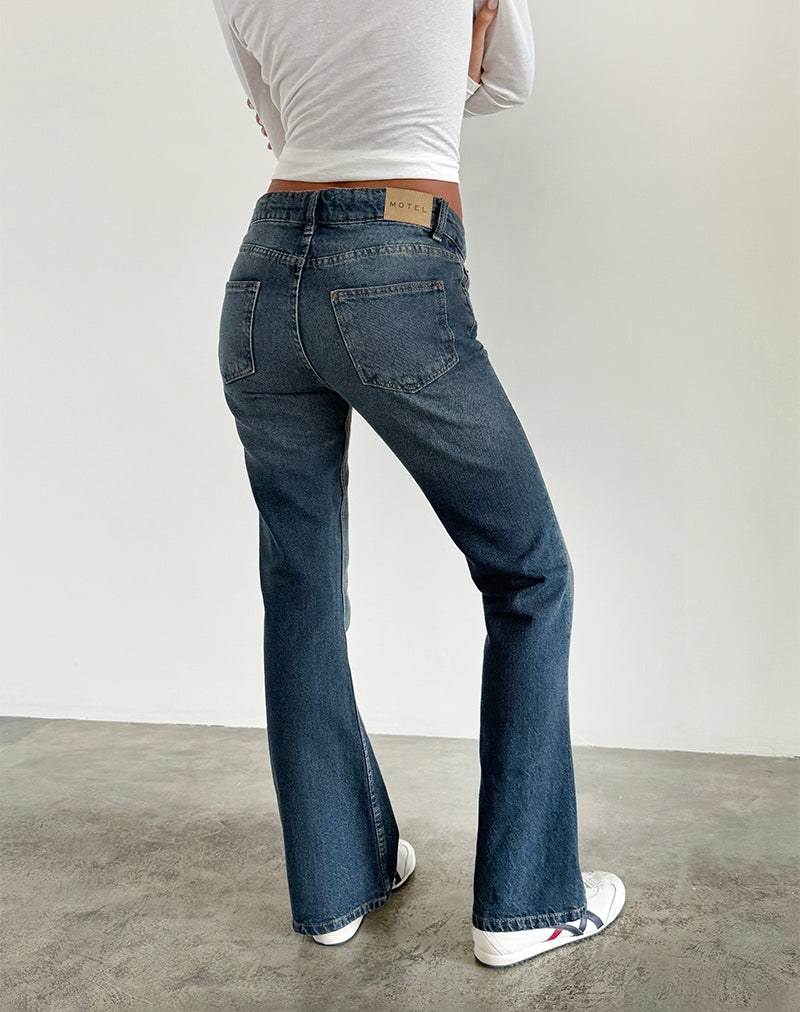 Low Rise Bootleg Jeans in Mid Vintage Blue