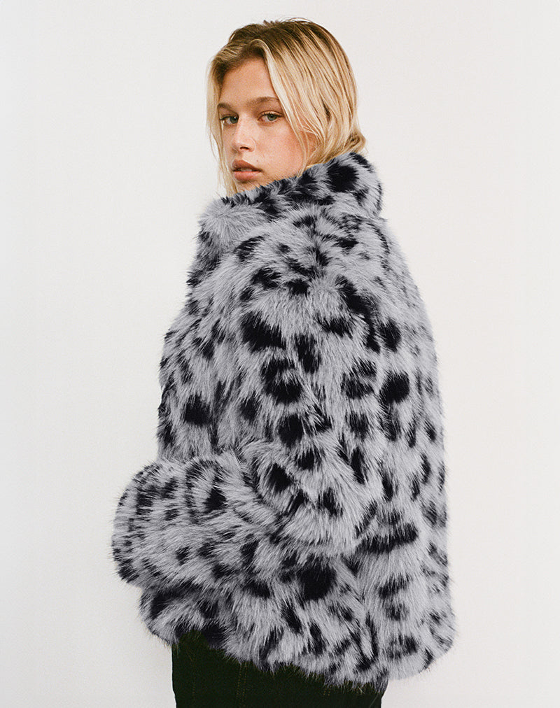 Joji Cropped Faux Fur Jacket in Grey Leopard