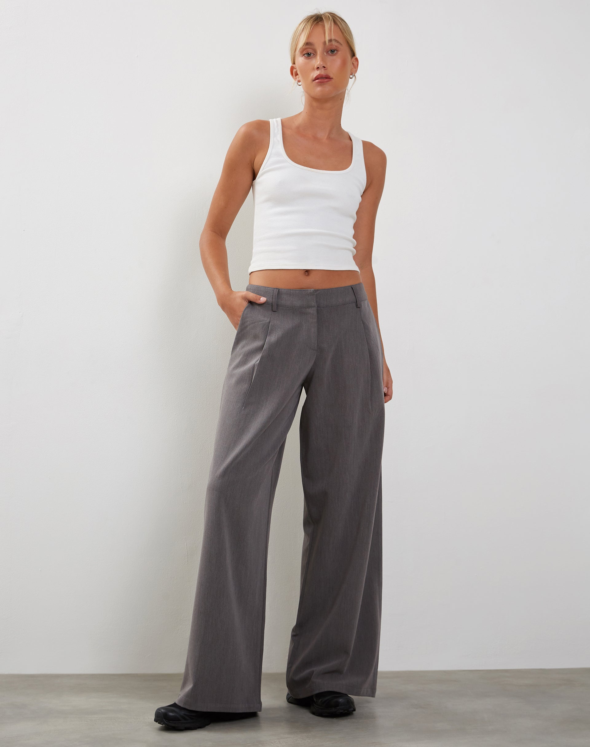 Salisu Wide Leg Trouser in Charcoal