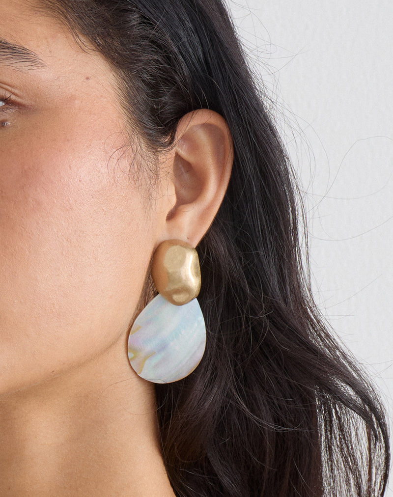 Image of Shell Disc Drop Earrings