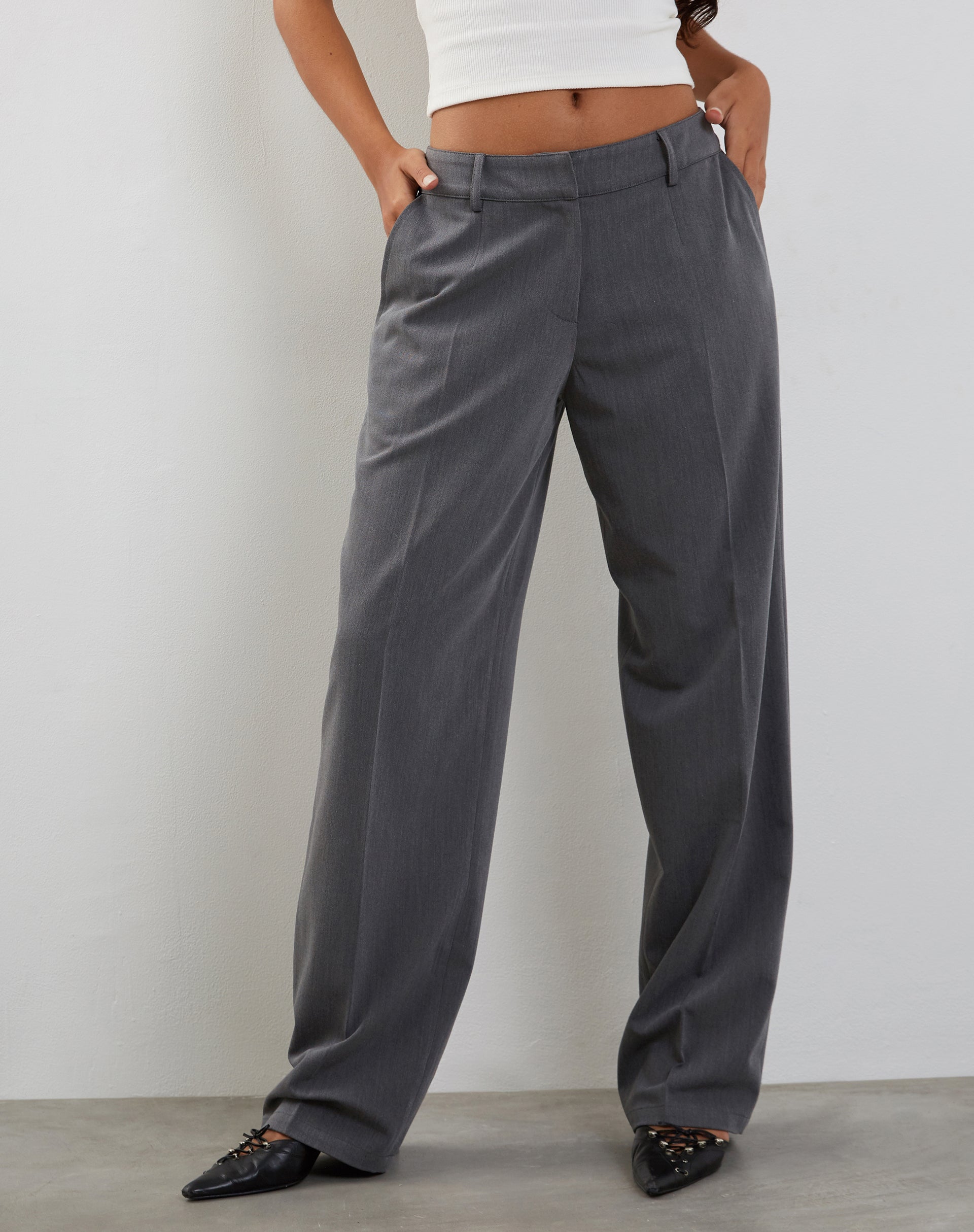 low rise dress pants for ladies GORGLITTER Women's Dress Pants Low Rise Wide Leg Trousers Business Casual Work Dressy Low Waisted Straight Slacks Pants Black X-Small at Amazon Women's Clothing store