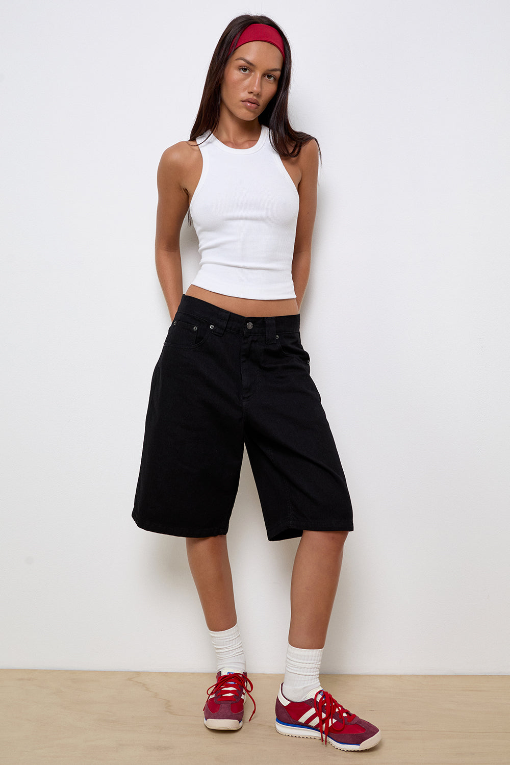 Image of Low Rise Skater Shorts in Rinse Black Denim