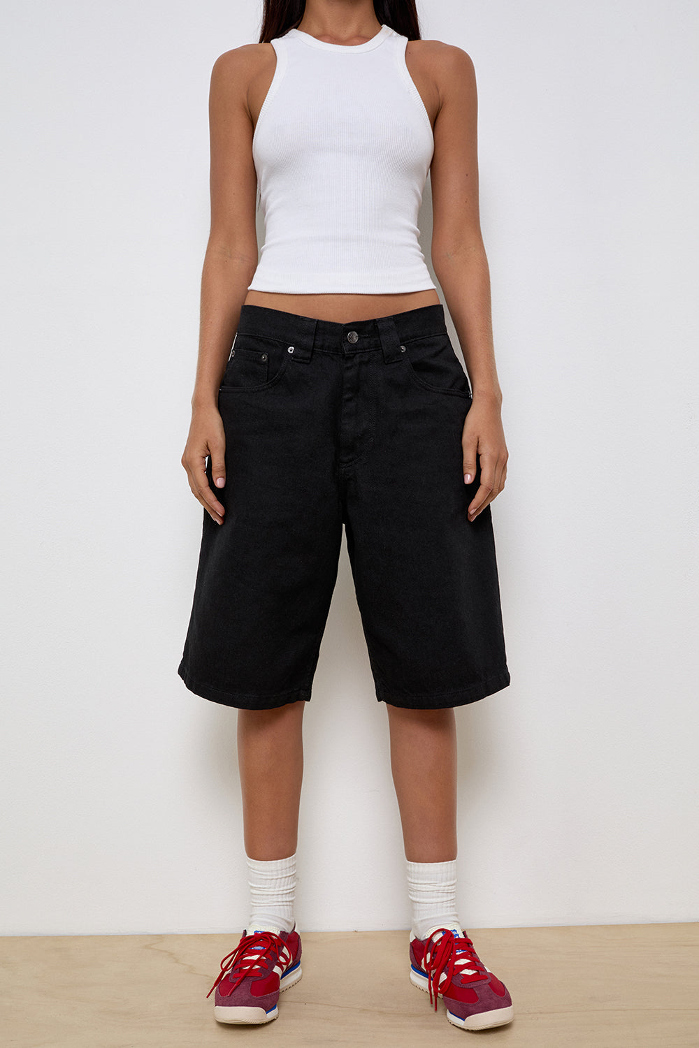 Image of Low Rise Skater Shorts in Rinse Black Denim