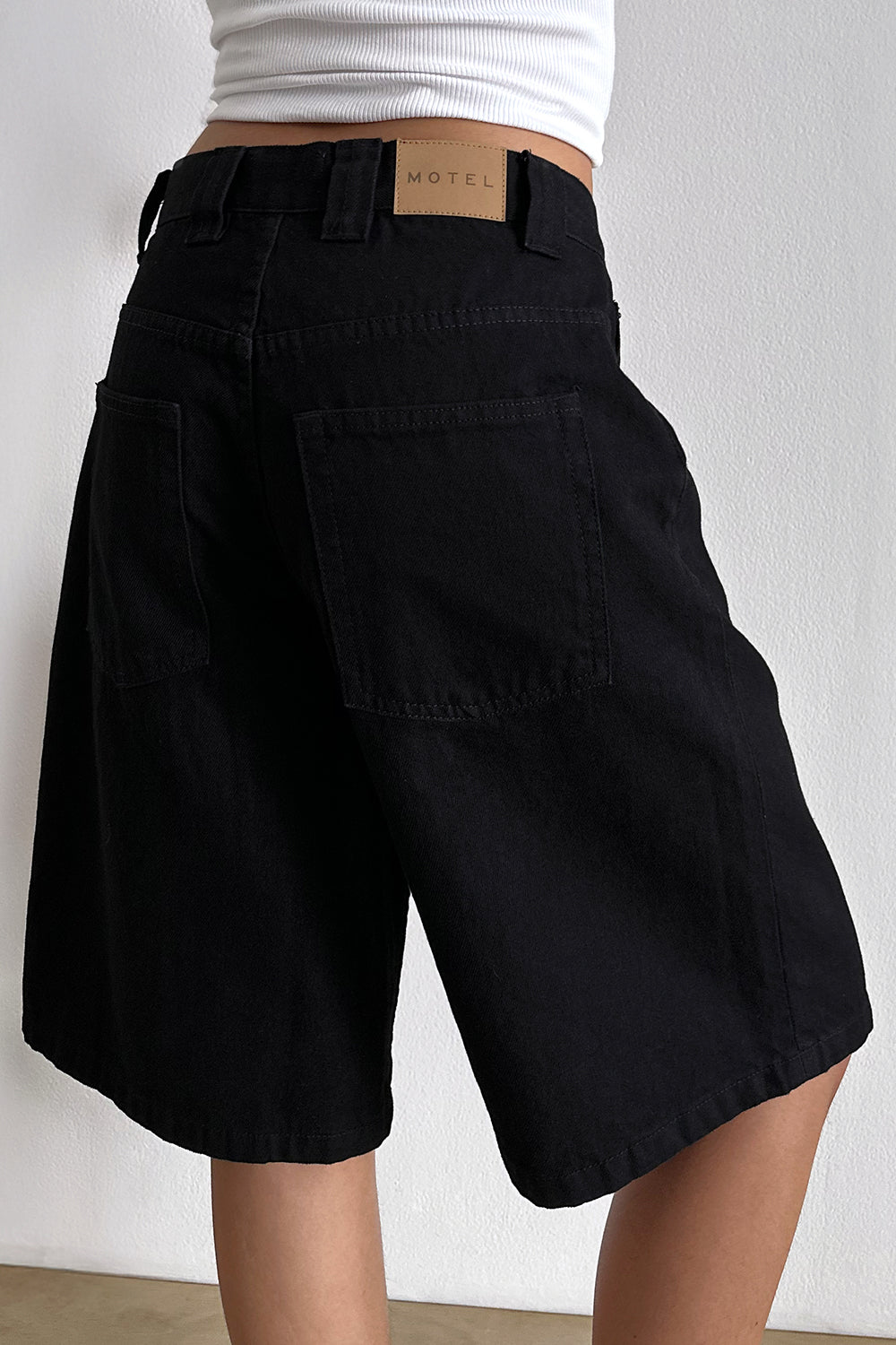 Image of Low Rise Skater Shorts in Rinse Black Denim