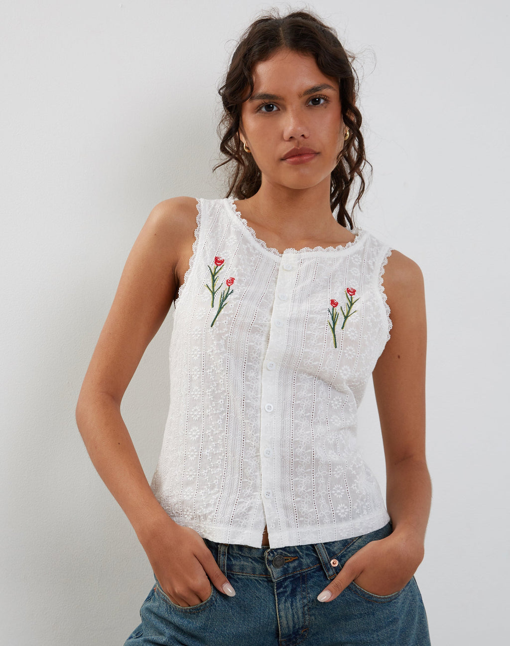 Vezia Broderie Sleeveless Top in White with Rose Embroidery