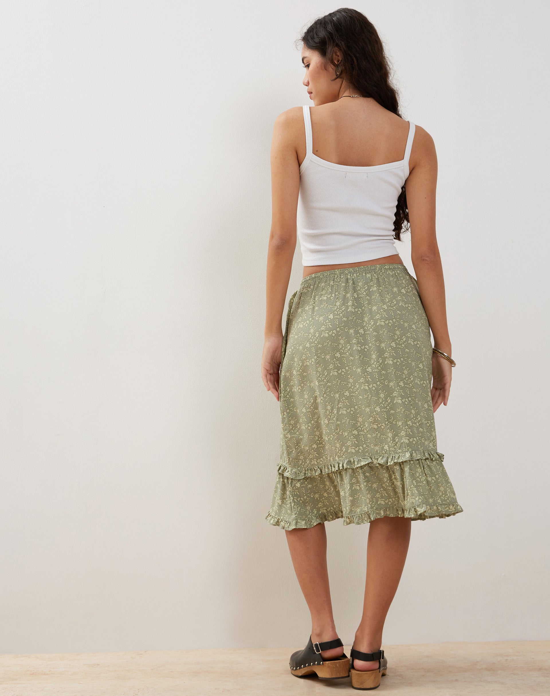 Image of Wala Midi Skirt in Ditsy Floral Green