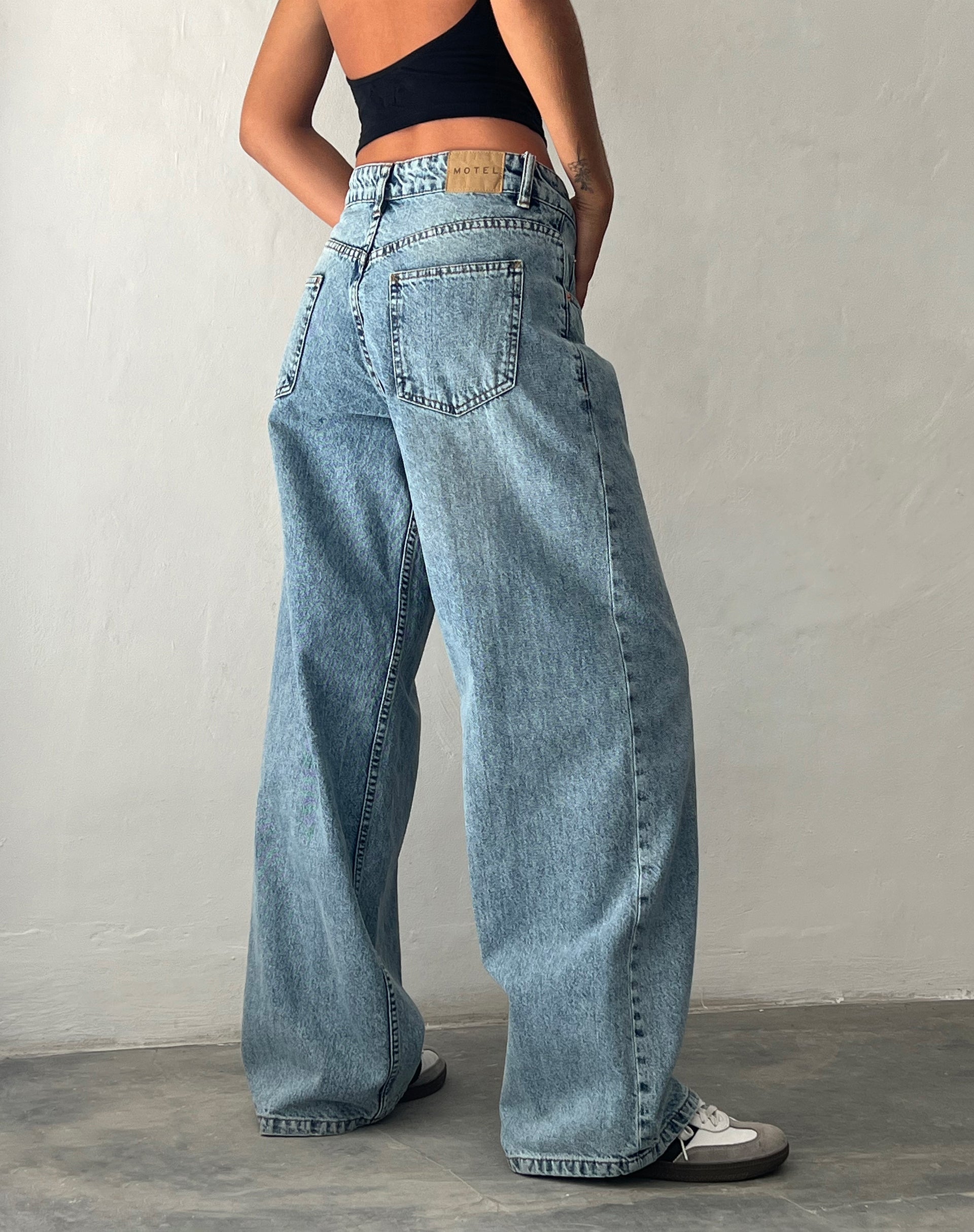 Motel roomy extra wide low rise jeans in mid blue used