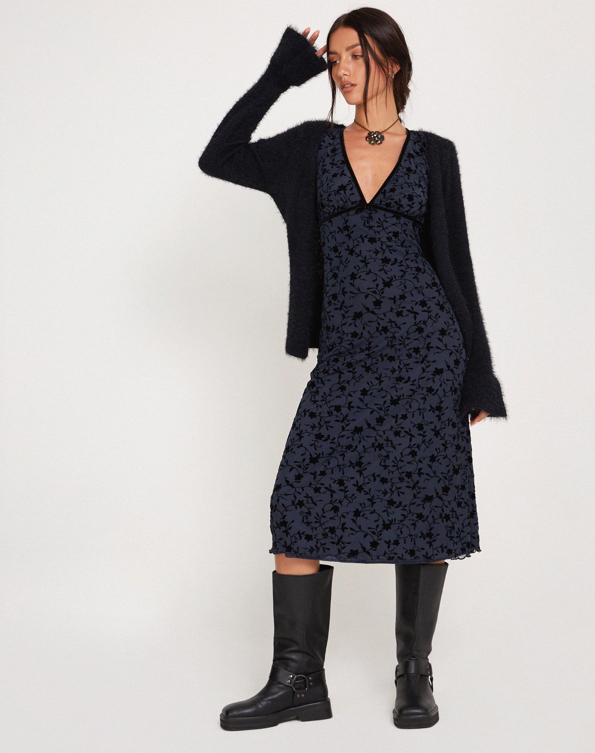 Motel vilinia flocked midi dress in Black Motel vilinia flocked midi dress in Black