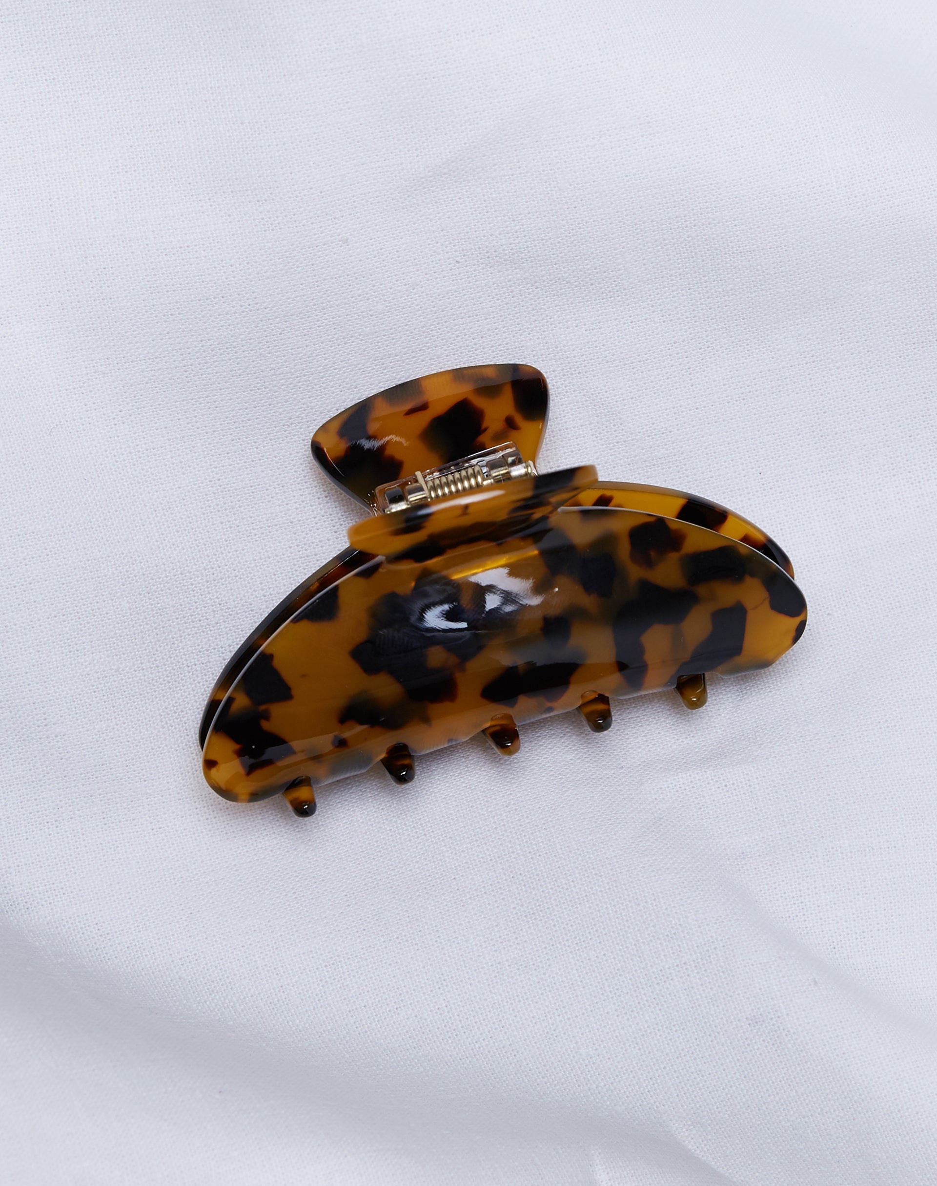 Image of Asami Hair Claw in Tortoise