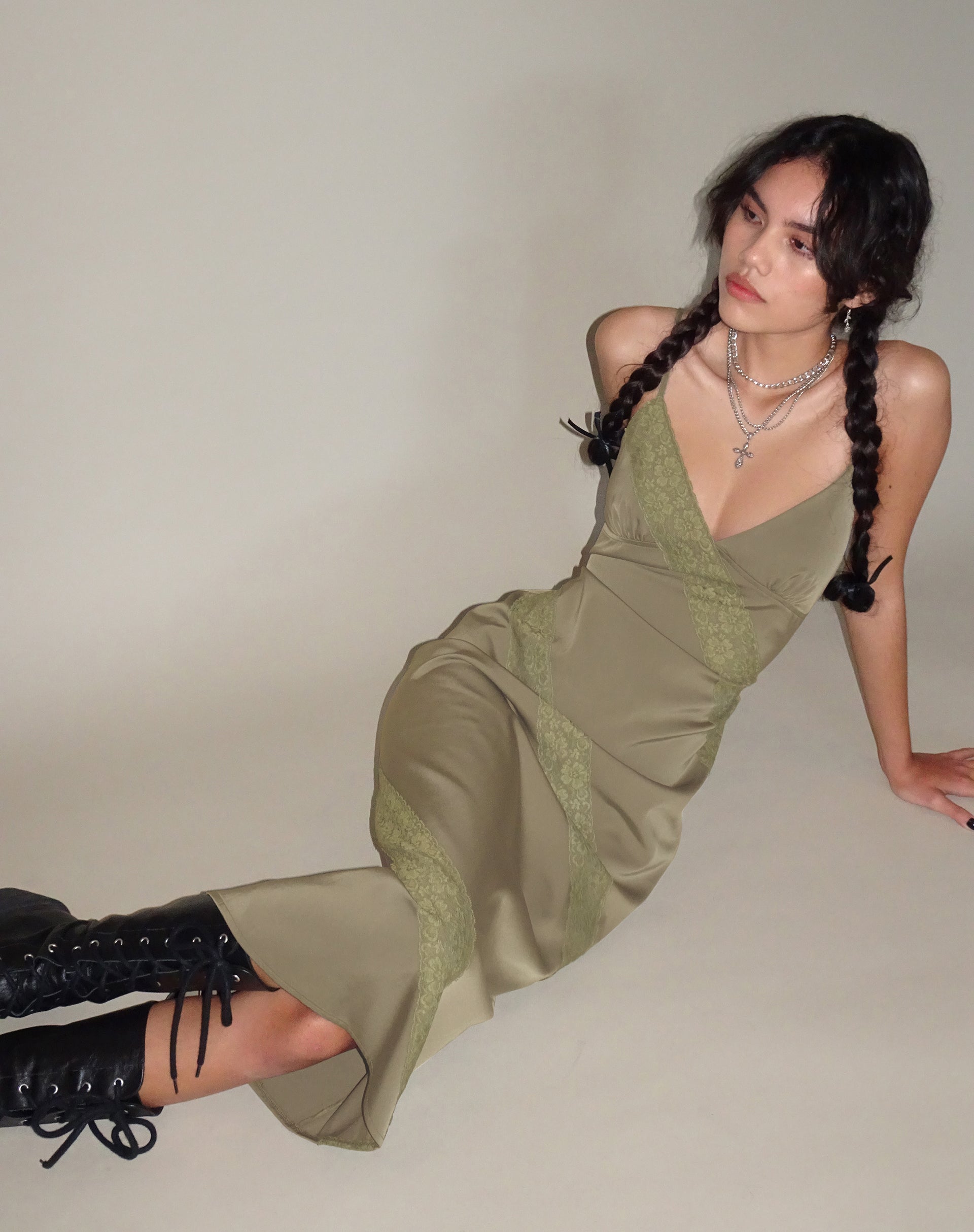 jagger & stone christy midi dress Naomi Halter Midi Dress