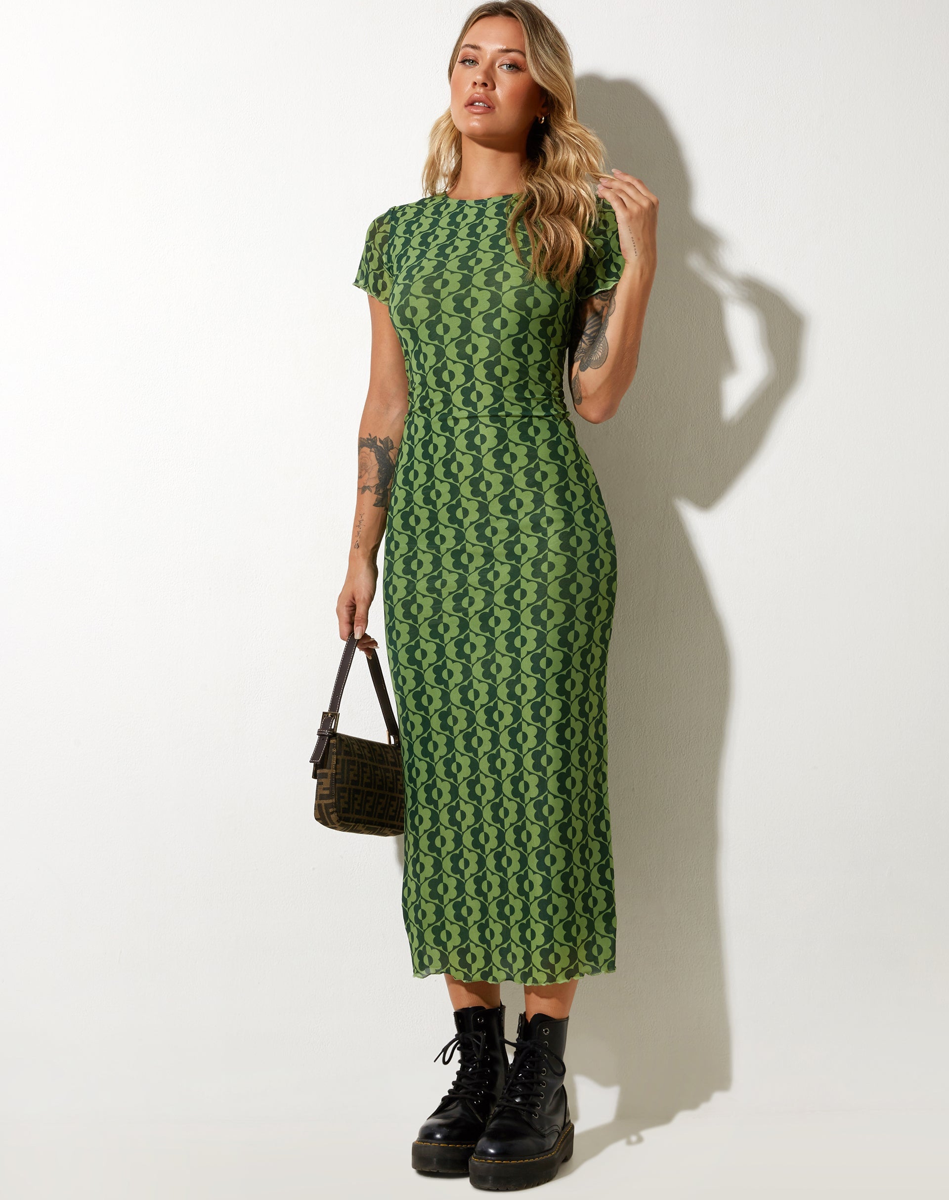 Happyella Midi Dress in Wavy Daisy Green Happyella Midi Dress in Wavy Daisy Green