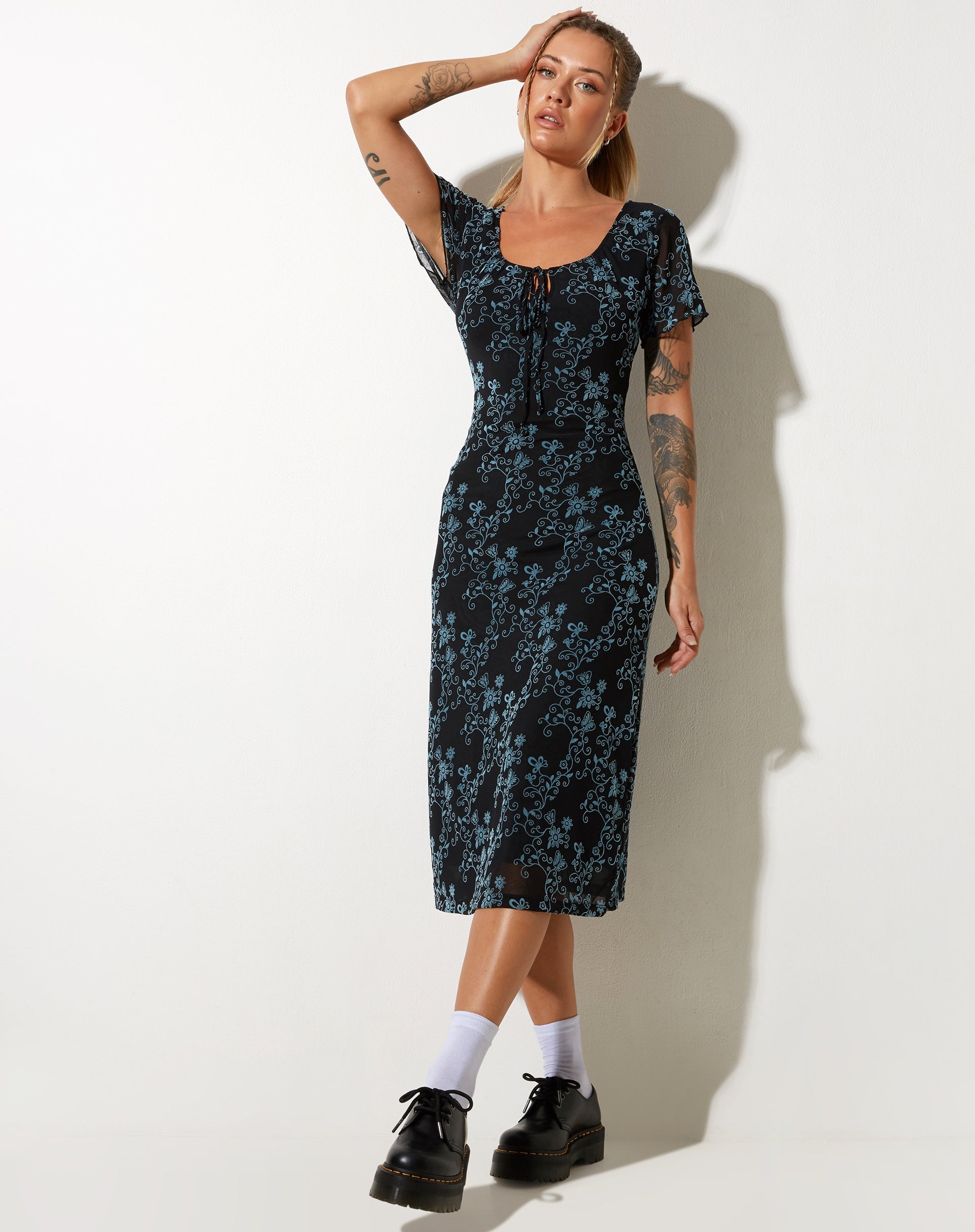 Lorani Midi Dress in Butterfly Vine Flock Blue Lorani Midi Dress in Butterfly Vine Flock Blue