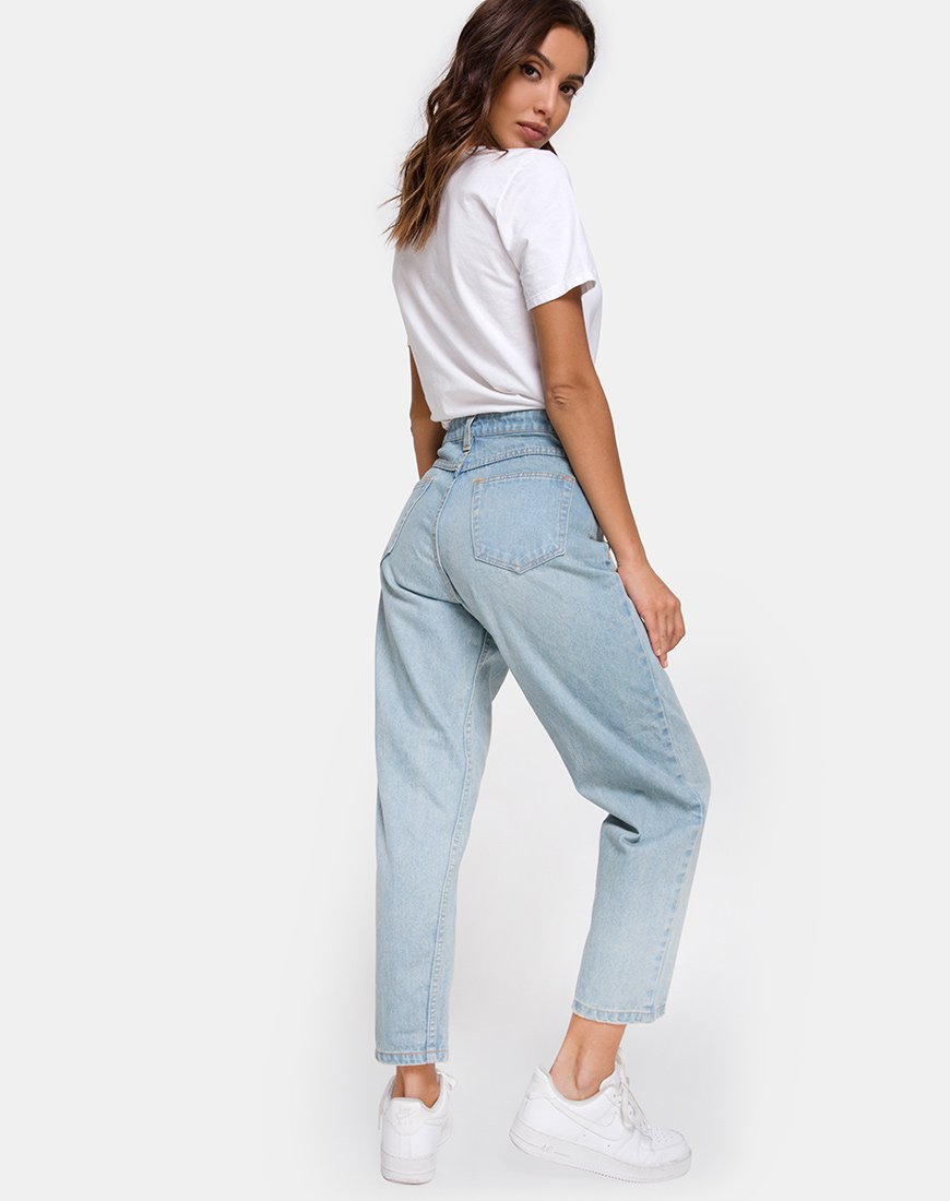 Mom Jeans in Blue Wash