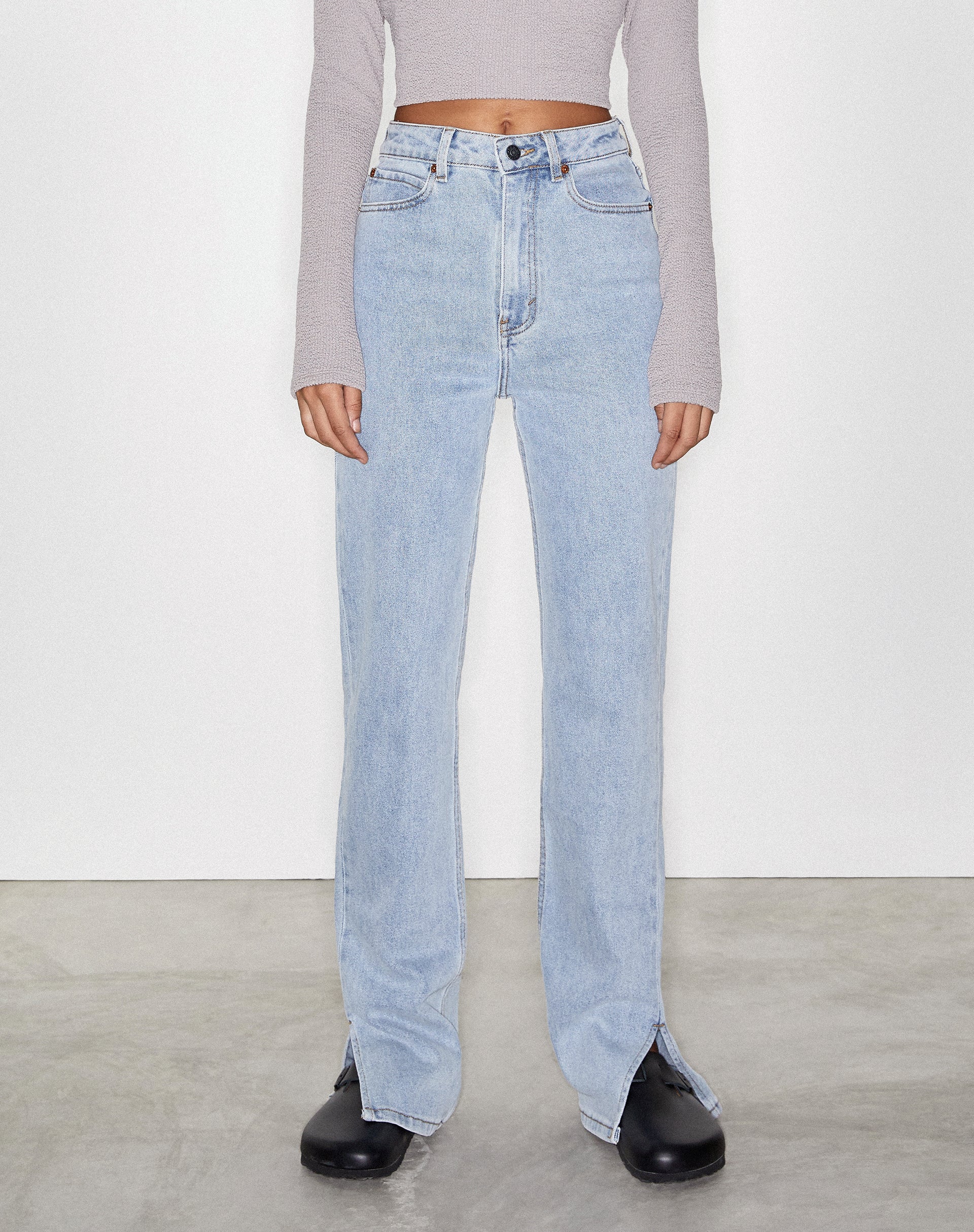 【BOK PLACE】Medium blue washing straight fit denim pants Pacsun Jordyn Low Rise Straight Leg Jeans Medium Indigo | PacSun