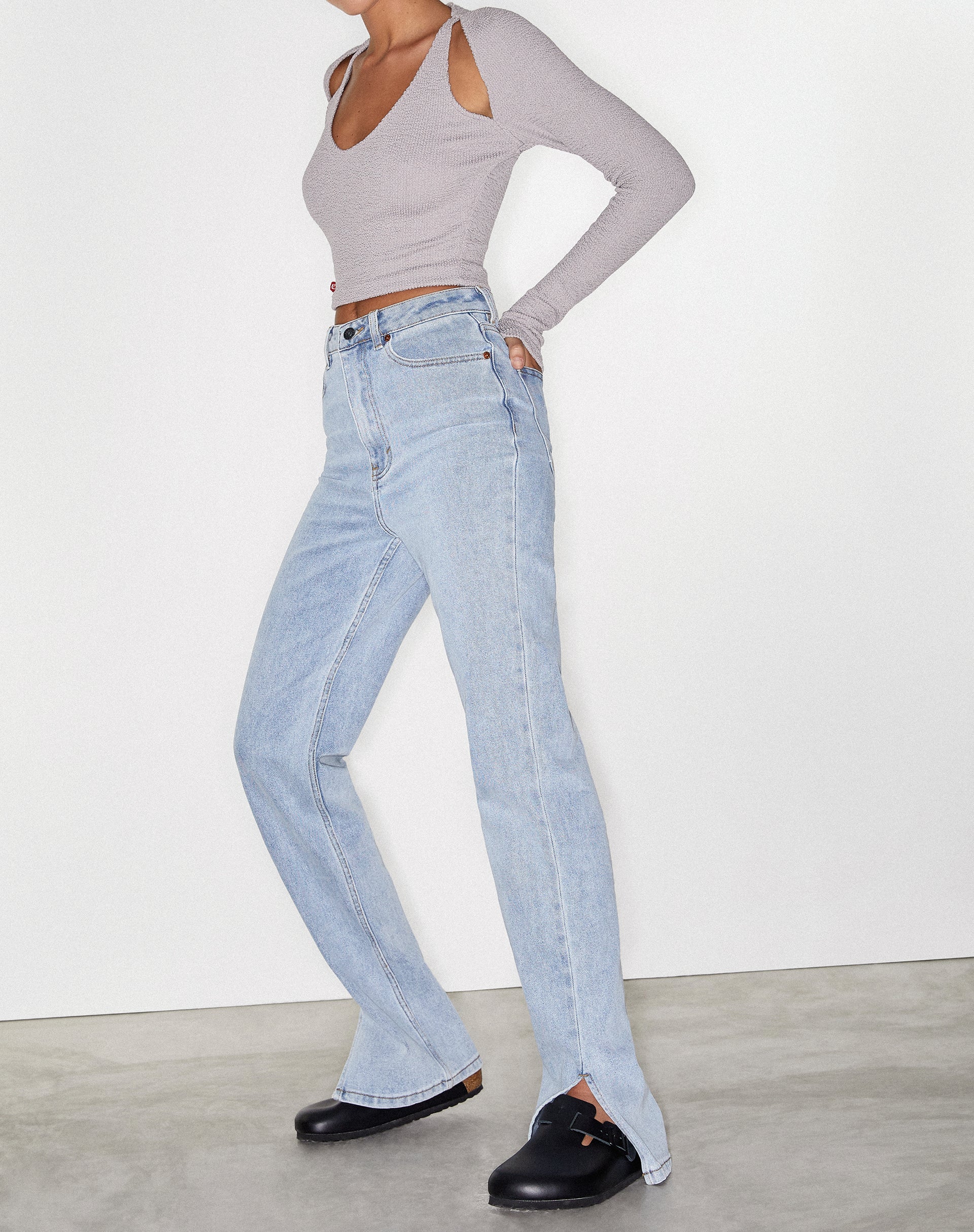 Frayed Low Rise Jeans in Light Wash Blue
