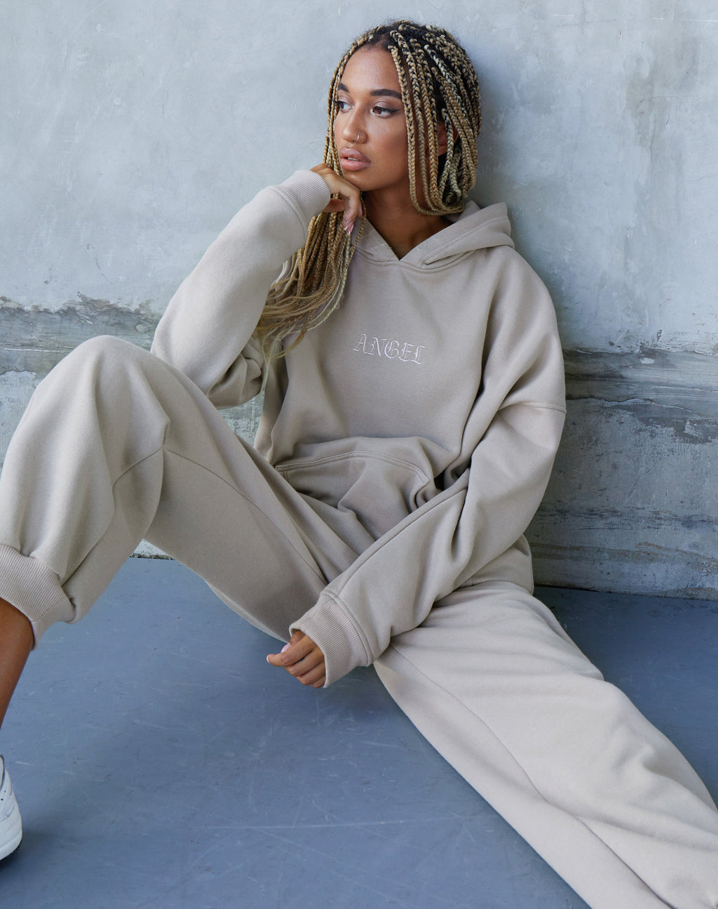 Oversize Hoodie in Mushroom 'Angel' Embro