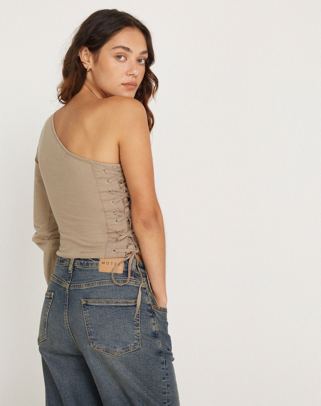 Quinley One Sleeve Top in London Fog