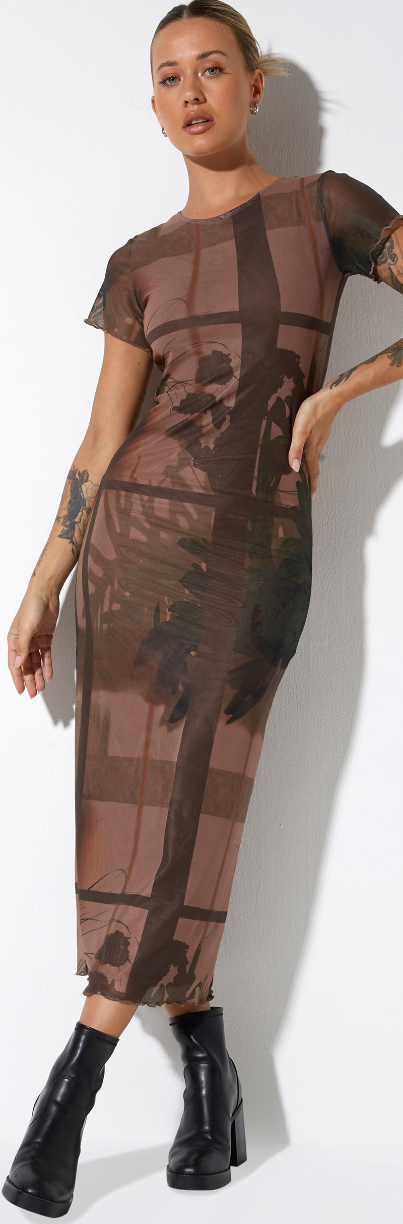 Vestido Roska Midi en marrón foto