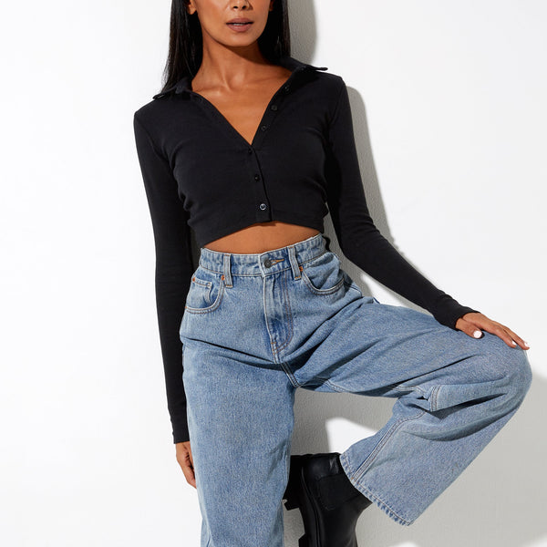Fabrosanz: Long-sleeve black crop top