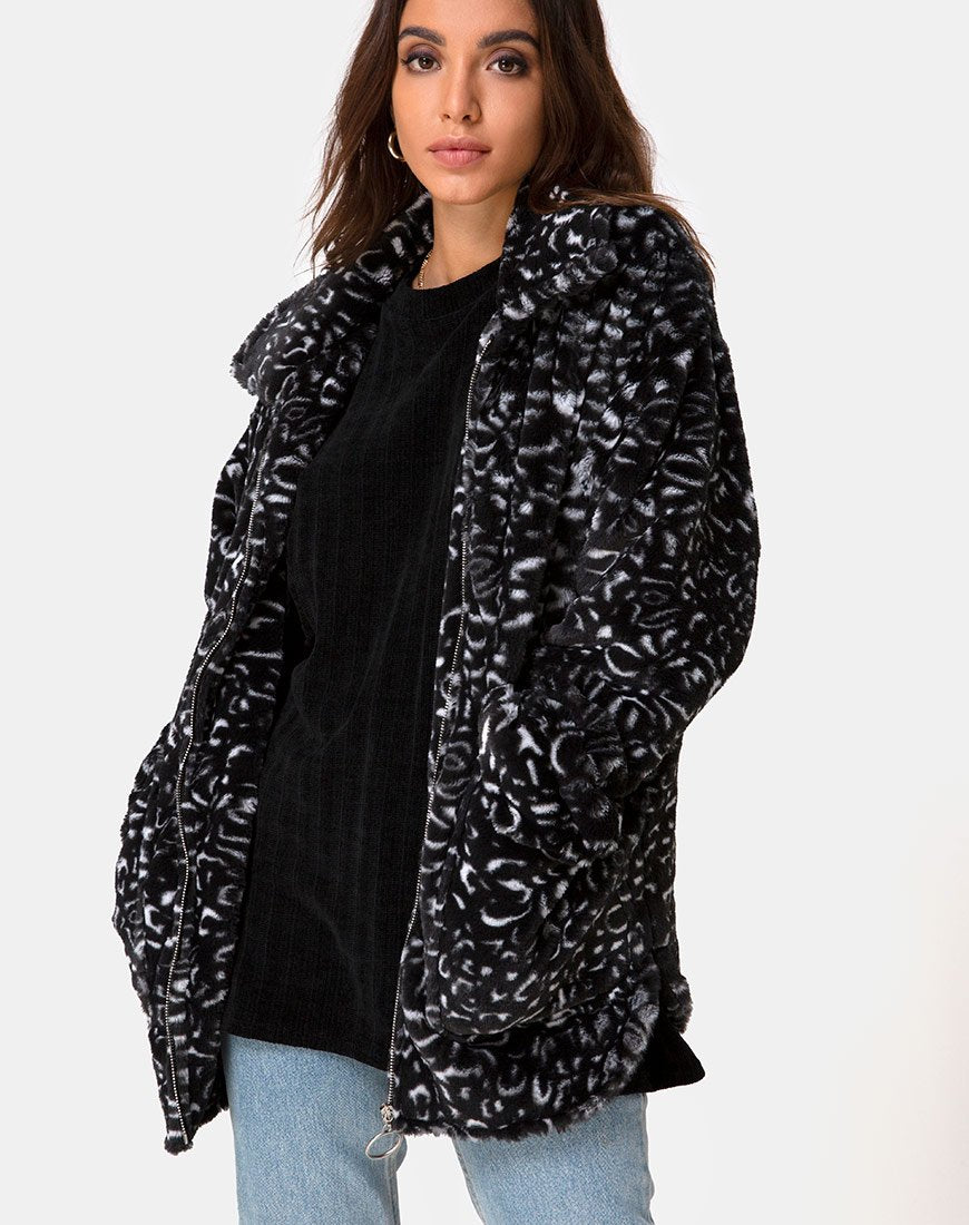 Teddy Bear Fur Coat in Black Leopard