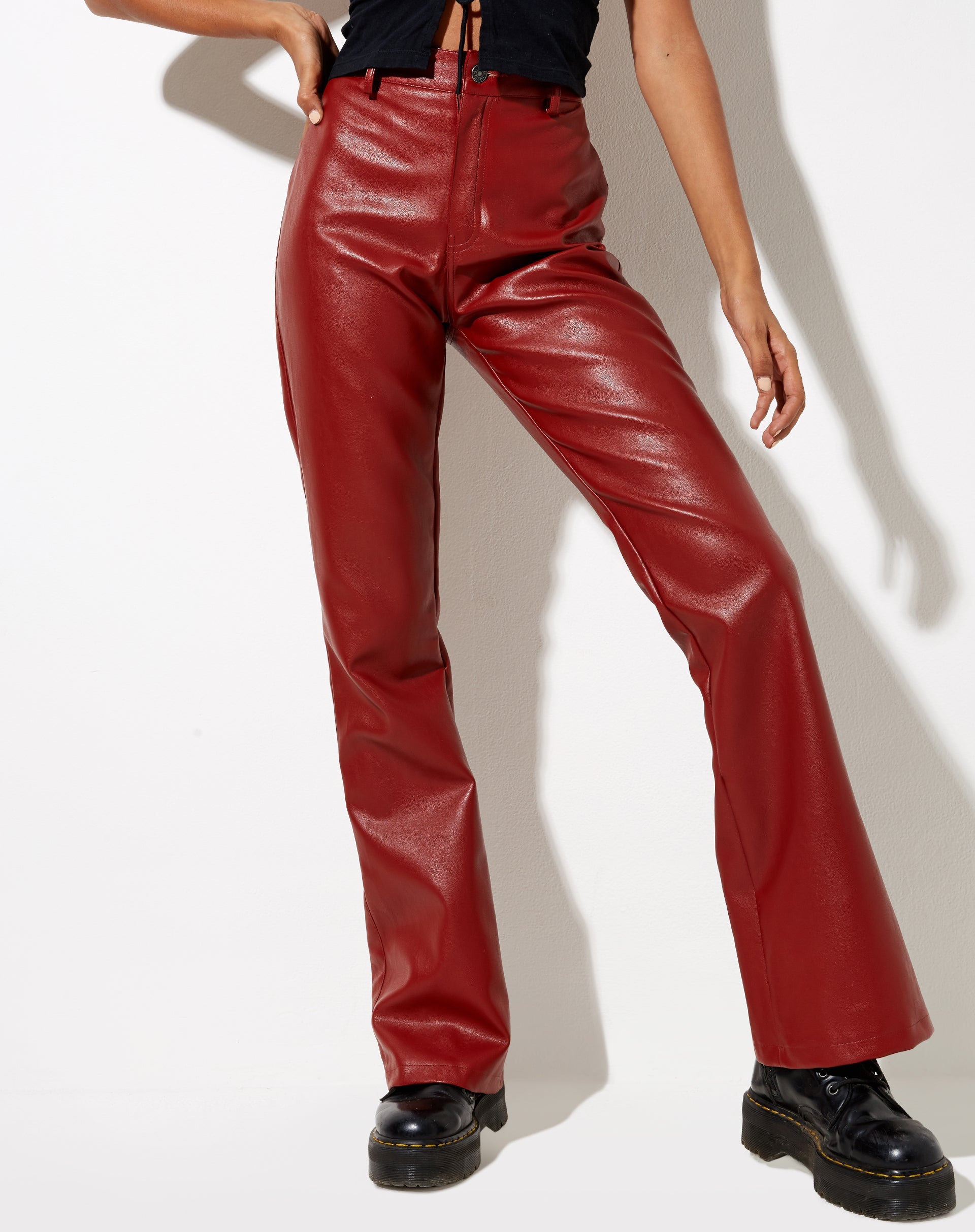 Zoven Flare Trouser in Pu Red